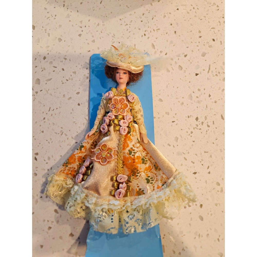 Town Square Miniatures Miniature Doll Collection 1" Girl Doll Floral Dress Hat